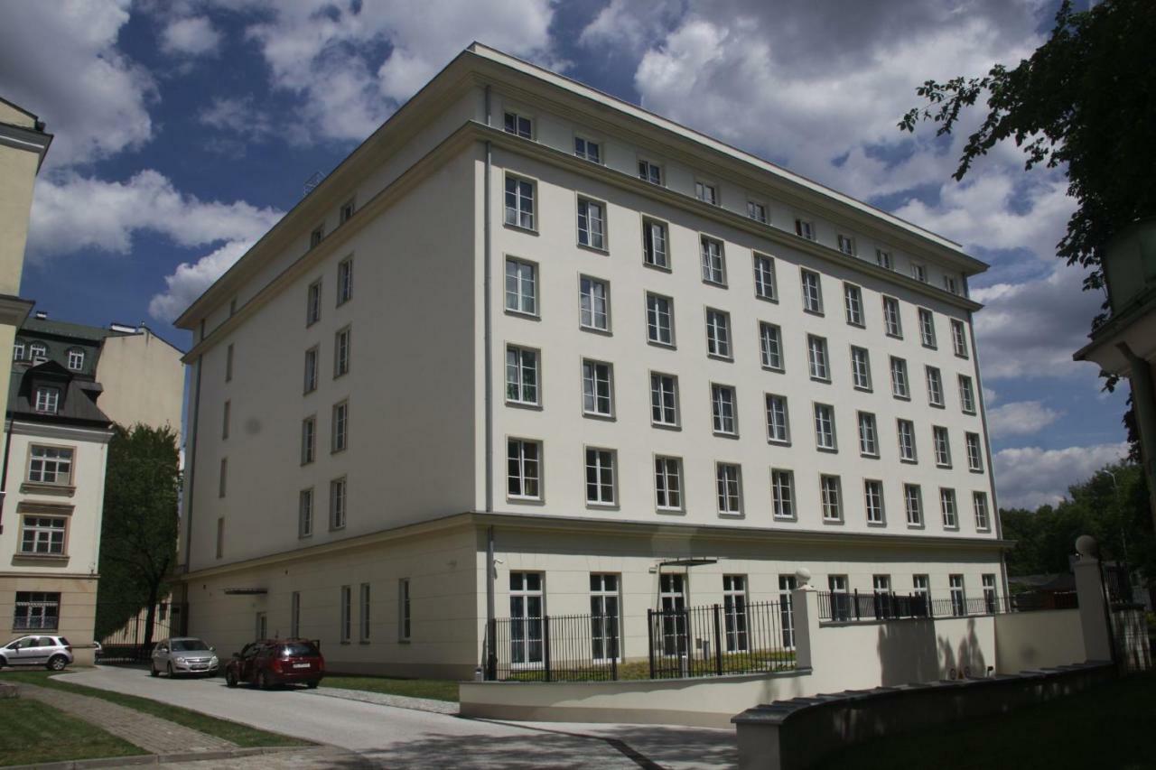 Dom Pomocy Studentom Хостел